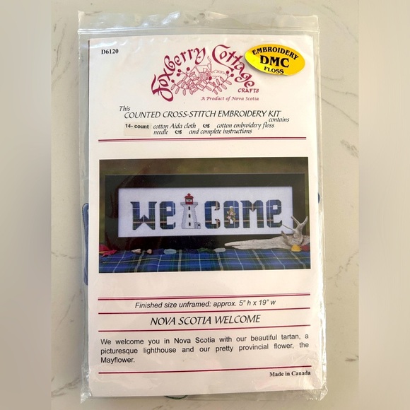 Nova Scotia Welcome Tartan Cross Stitch Kit - Picture 1 of 4